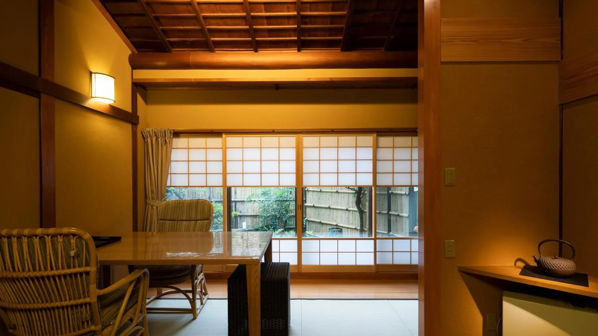 Gensen Uenoya Hotel Yugawara 5*,  Japan